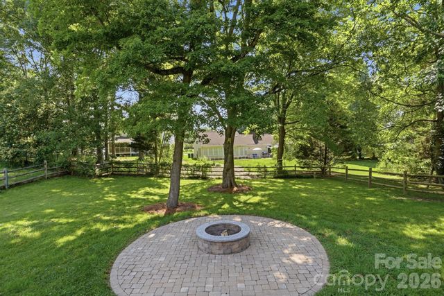8917 Danson Drive, Charlotte, NC 28277