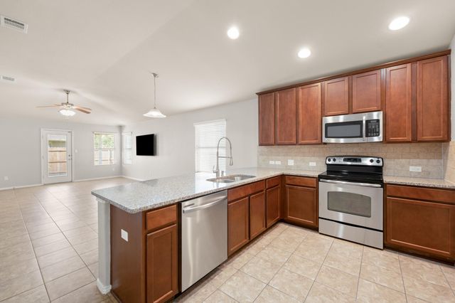 18828 Mangan WAY L49, Pflugerville, TX 78660