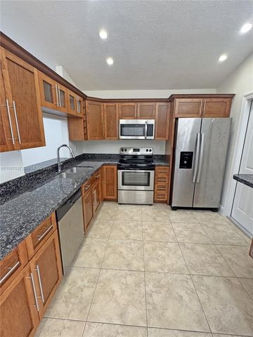 10019 SW 222nd St, Cutler Bay, FL 33190