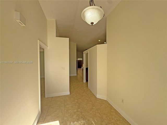 10019 SW 222nd St, Cutler Bay, FL 33190