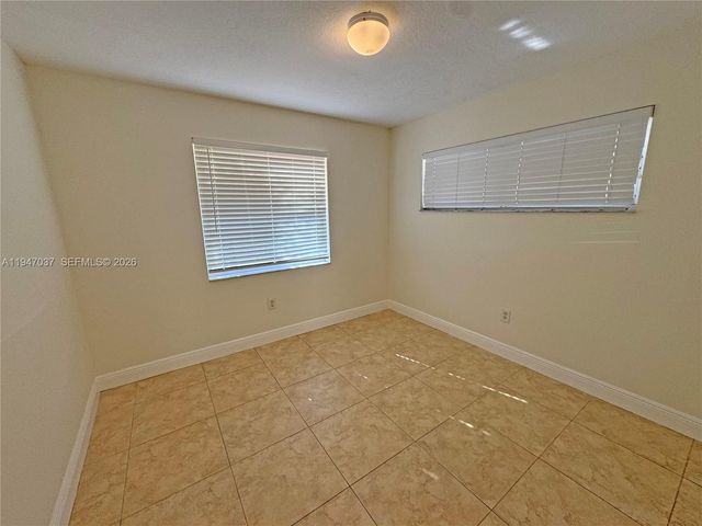 10019 SW 222nd St, Cutler Bay, FL 33190