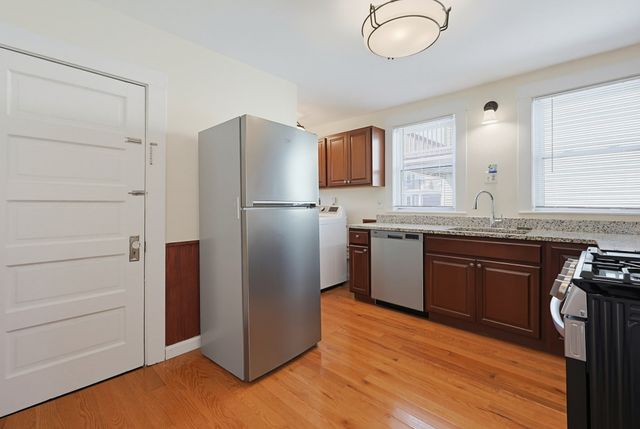 185 Savin Hill Ave 2, Boston, MA 02125