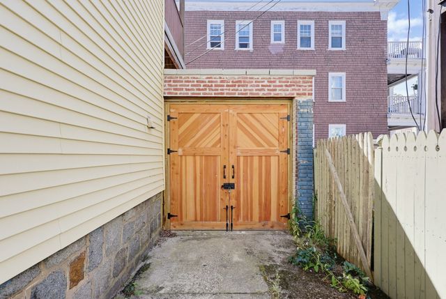 185 Savin Hill Ave 2, Boston, MA 02125