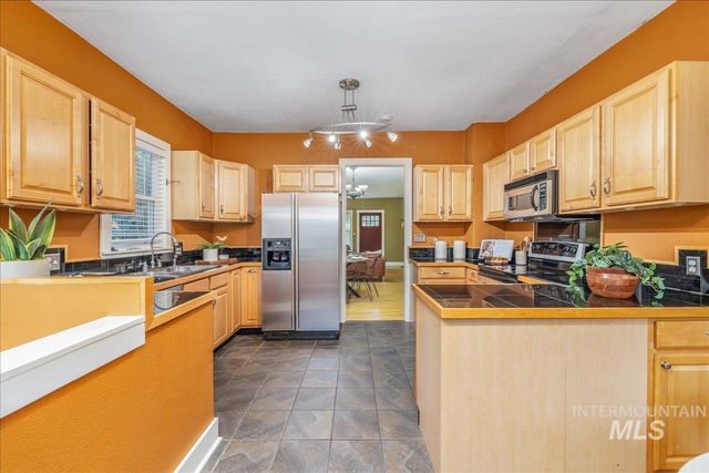 1410 N 20th Street, Boise, ID 83702