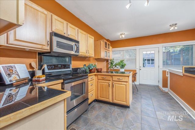 1410 N 20th Street, Boise, ID 83702