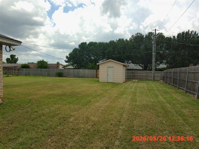4829 SE Ellsworth Ave, Lawton, OK 73501