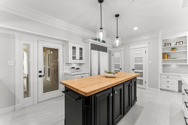 8911 Tranquil Park Drive, Spring, TX 77379