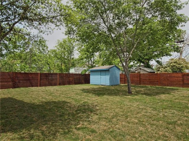 306 Franklin BLVD B, Austin, TX 78751