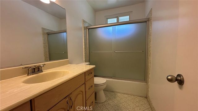 9931 Amestoy Avenue, Northridge, CA 91325