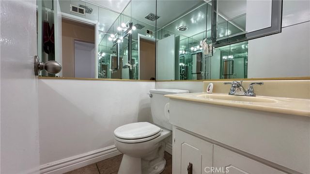 9931 Amestoy Avenue, Northridge, CA 91325