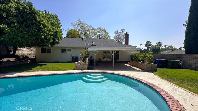 9931 Amestoy Avenue, Northridge, CA 91325