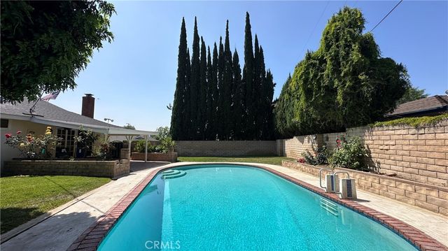 9931 Amestoy Avenue, Northridge, CA 91325
