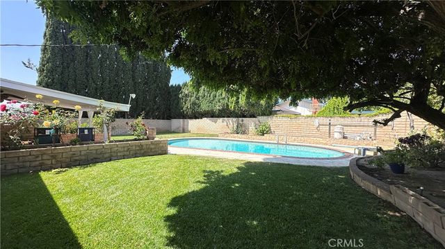 9931 Amestoy Avenue, Northridge, CA 91325