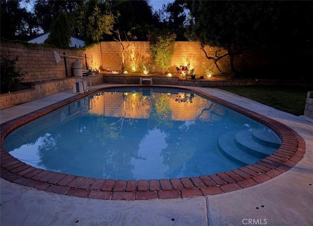 9931 Amestoy Avenue, Northridge, CA 91325