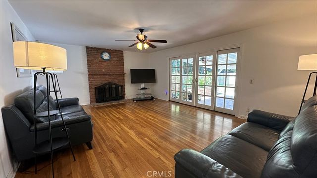 9931 Amestoy Avenue, Northridge, CA 91325