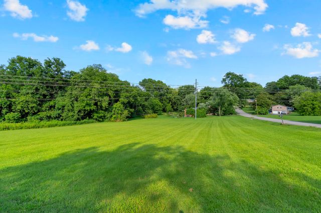 308 Lake Dr, Columbia, TN 38401