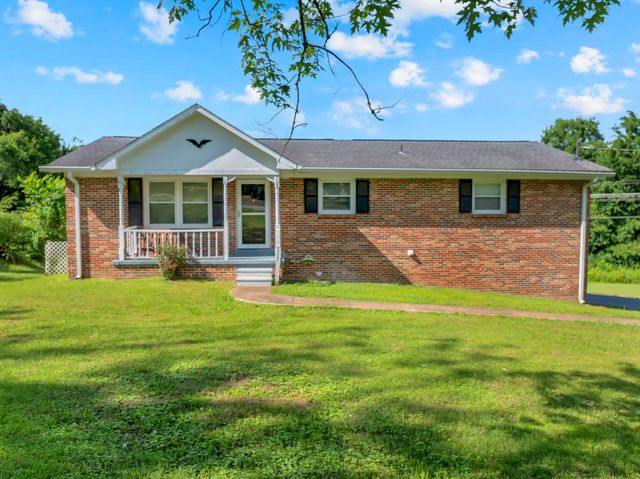 308 Lake Dr, Columbia, TN 38401