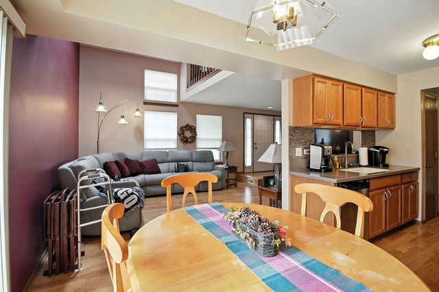 8229 170th Street, Tinley Park, IL 60477