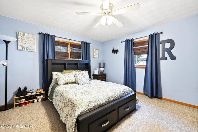 4302 Leaf Dr, Louisville, KY 40216