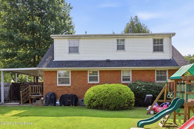 4302 Leaf Dr, Louisville, KY 40216