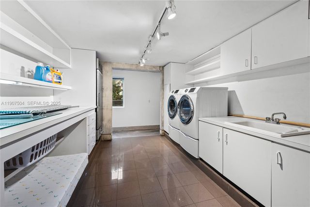 1606 S Bayshore Drive -, Miami, FL 33133
