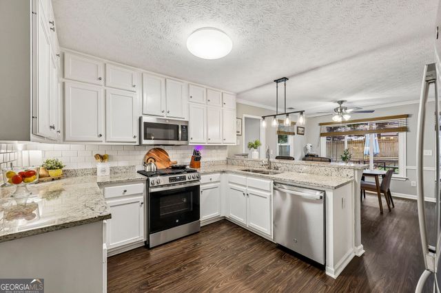 2362 Dover Lane, Snellville, GA 30078