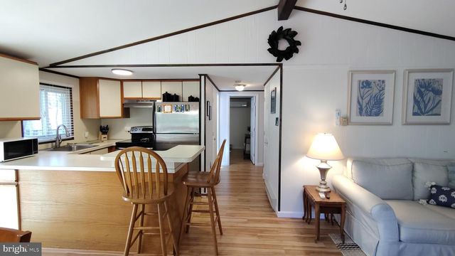 249 SELIG RD, Pocono Lake, PA 18347