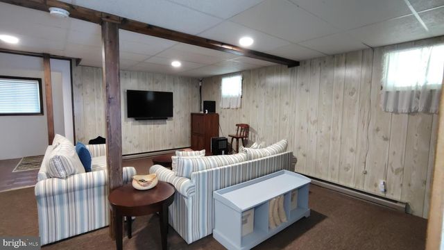 249 SELIG RD, Pocono Lake, PA 18347