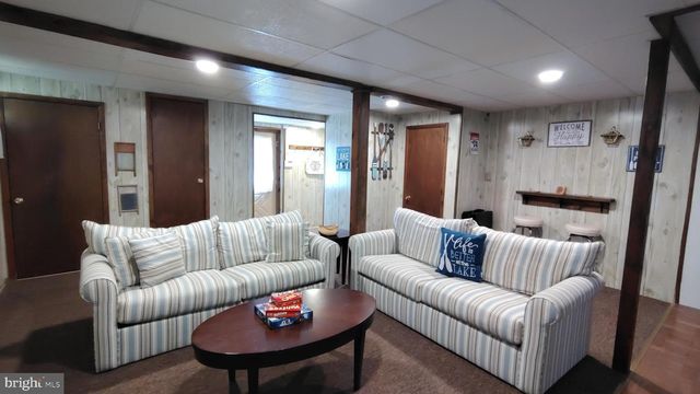 249 SELIG RD, Pocono Lake, PA 18347