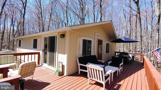 249 SELIG RD, Pocono Lake, PA 18347