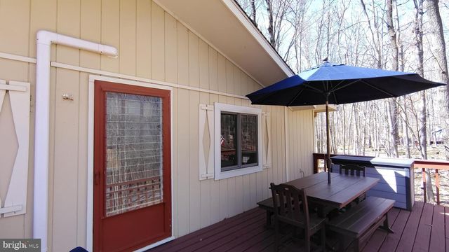 249 SELIG RD, Pocono Lake, PA 18347