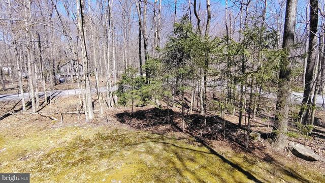 249 SELIG RD, Pocono Lake, PA 18347
