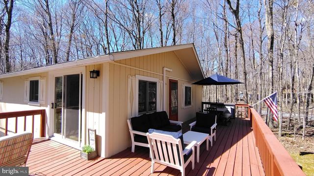 249 SELIG RD, Pocono Lake, PA 18347