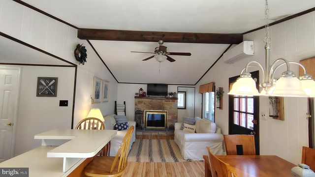 249 SELIG RD, Pocono Lake, PA 18347