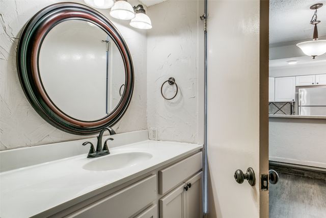 2621 Piedras, Irving, TX 75038