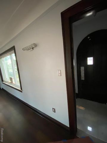 14402 Southfield Road, Detroit, MI 48223