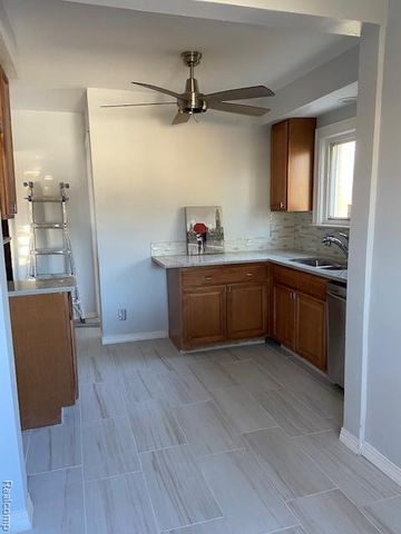 14402 Southfield Road, Detroit, MI 48223