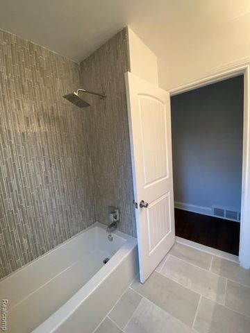 14402 Southfield Road, Detroit, MI 48223