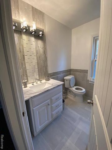 14402 Southfield Road, Detroit, MI 48223