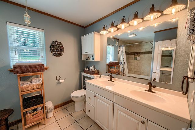 116 River Frst, Castroville, TX 78009