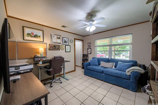 116 River Frst, Castroville, TX 78009