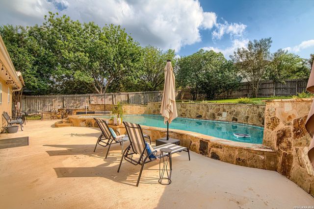 116 River Frst, Castroville, TX 78009