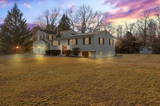 95 Tecumseh Dr, Hanover, MA 02339