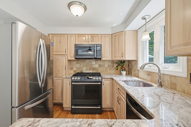 14 Sharron Drive 14, Easton, MA 02375