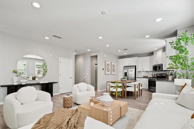 2726 Terni Court 6, San Jose, CA 95111