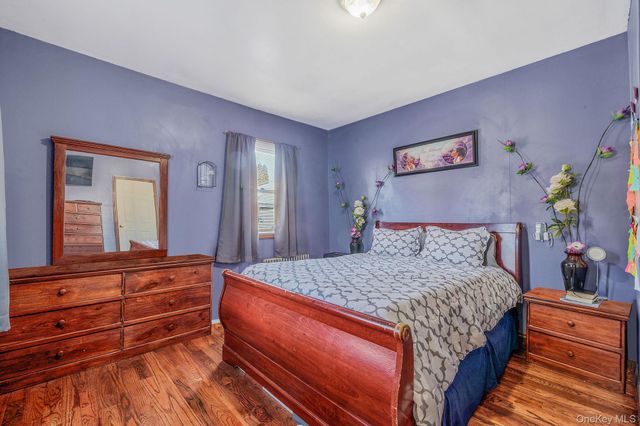 188-25 Mangin Avenue, Saint Albans, NY 11412