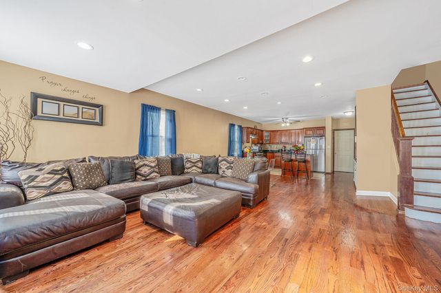 188-25 Mangin Avenue, Saint Albans, NY 11412