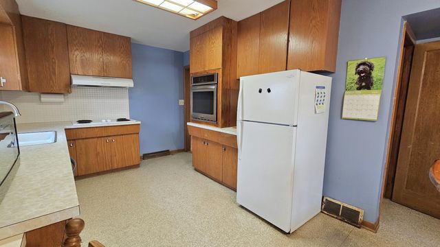 1051 Washington Memorial Drive, Saint Cloud, MN 56301