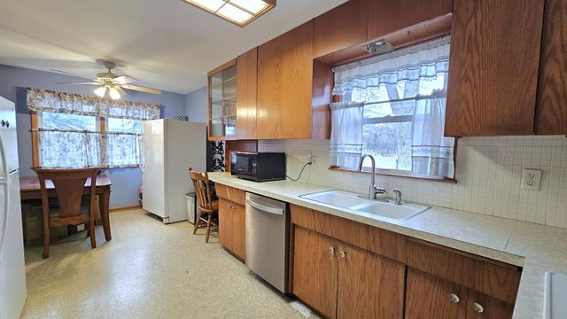 1051 Washington Memorial Drive, Saint Cloud, MN 56301