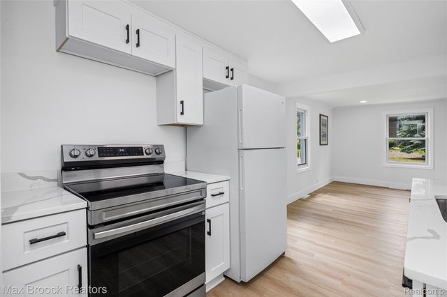 31291 Rexwood Street, Farmington Hills, MI 48334